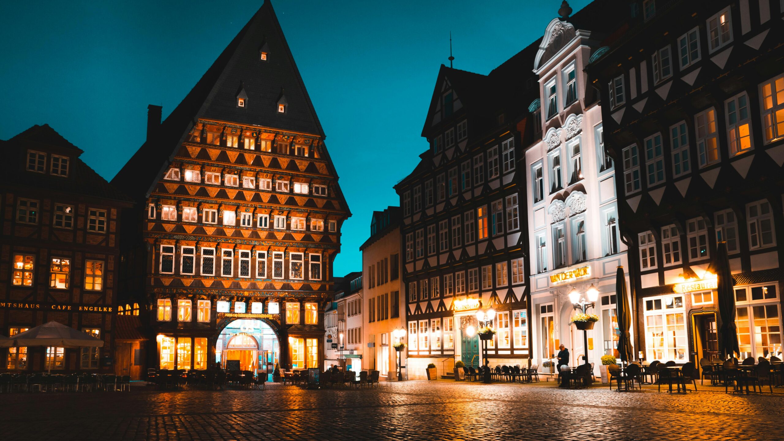 Pronomen in der deutschen Grammatik verstehen und einfach Deutsch lernen.